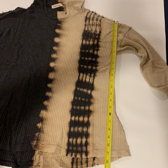 Peek A Boo Shoulder Thermal Hoodie top small - Picture 10 of 14